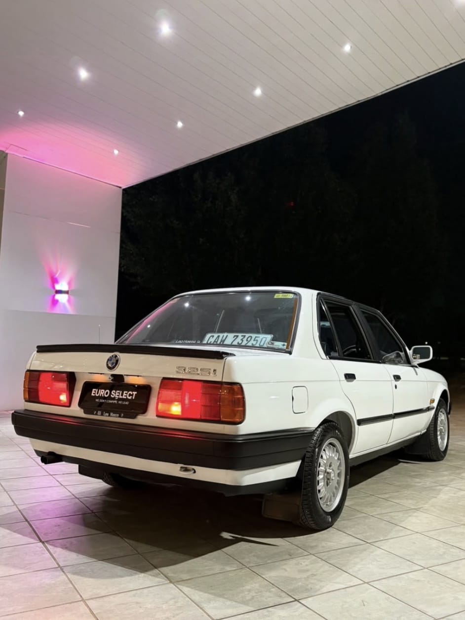 White BMW E30 325i — Euro Select